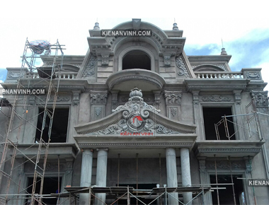 Thi công biệt thự tân cổ điển 2 tầng mái mansard 16x18m có 5 phòng ngủ & sân vườn và bể bơi ở Sóc Trăng