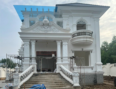 Thi công biệt thự mái nhật 2 tầng tân cổ điển 10x16m có sân vườn và 5 phòng ngủ ở Long Thành